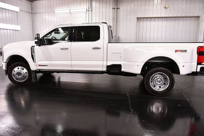 2025 Ford F-450SD Platinum DRW