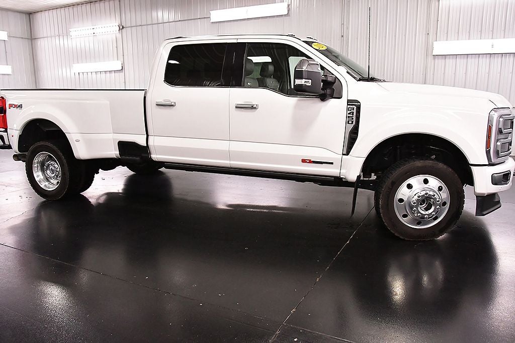 2025 Ford F-450SD Platinum DRW