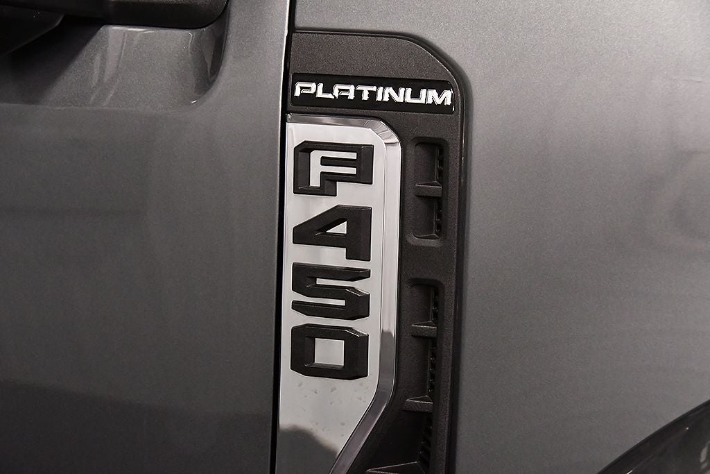2023 Ford F-450SD Platinum DRW