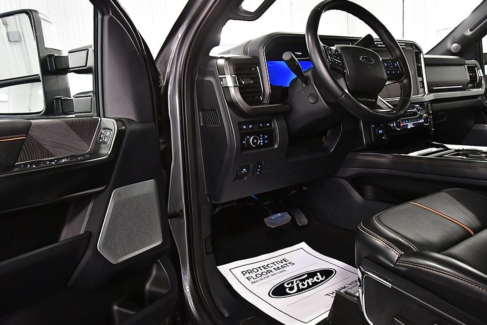 2023 Ford F-450SD Platinum DRW