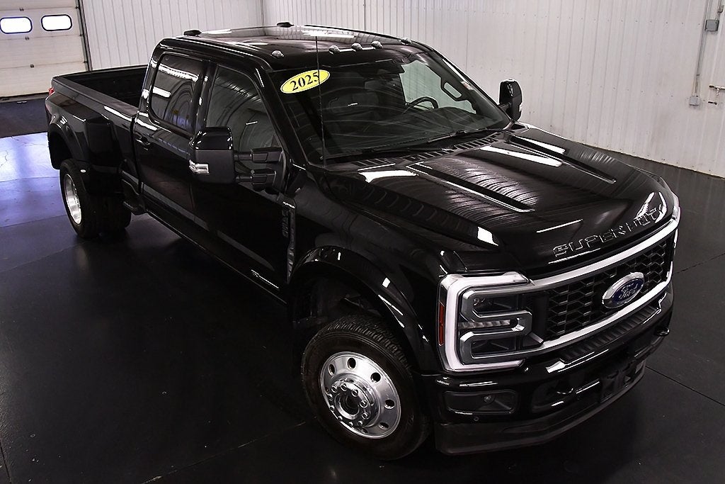 2025 Ford F-450SD Platinum DRW 8' Box