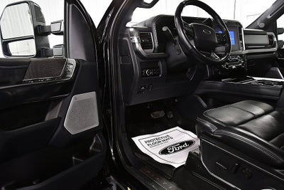 2025 Ford F-450SD Platinum DRW 8' Box