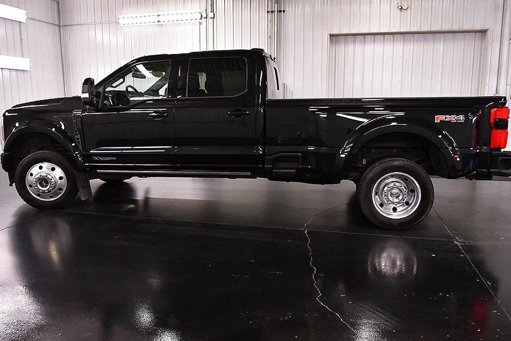 2025 Ford F-450SD Platinum DRW 8' Box