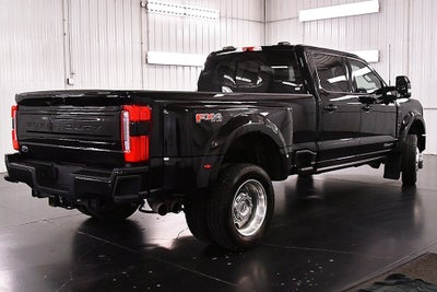 2025 Ford F-450SD Platinum DRW 8' Box