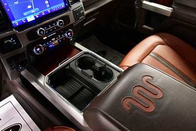 2022 Ford F-450SD King Ranch DRW 8' Box