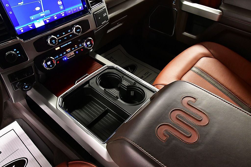 2022 Ford F-450SD King Ranch DRW 8' Box