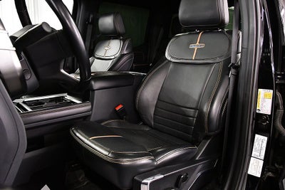 2023 Ford F-450SD Platinum DRW