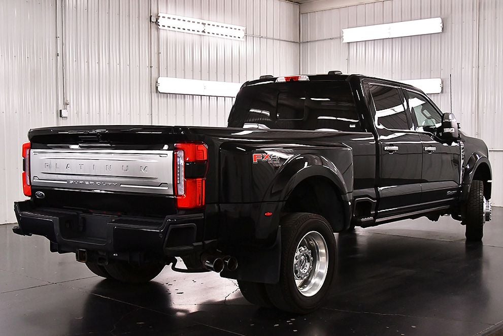 2023 Ford F-450SD Platinum DRW