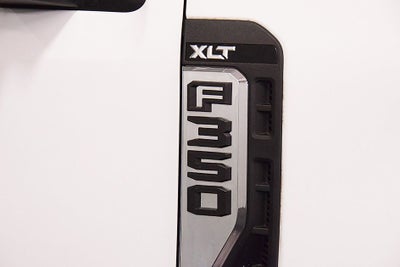 2023 Ford F-350SD XLT 8' Box