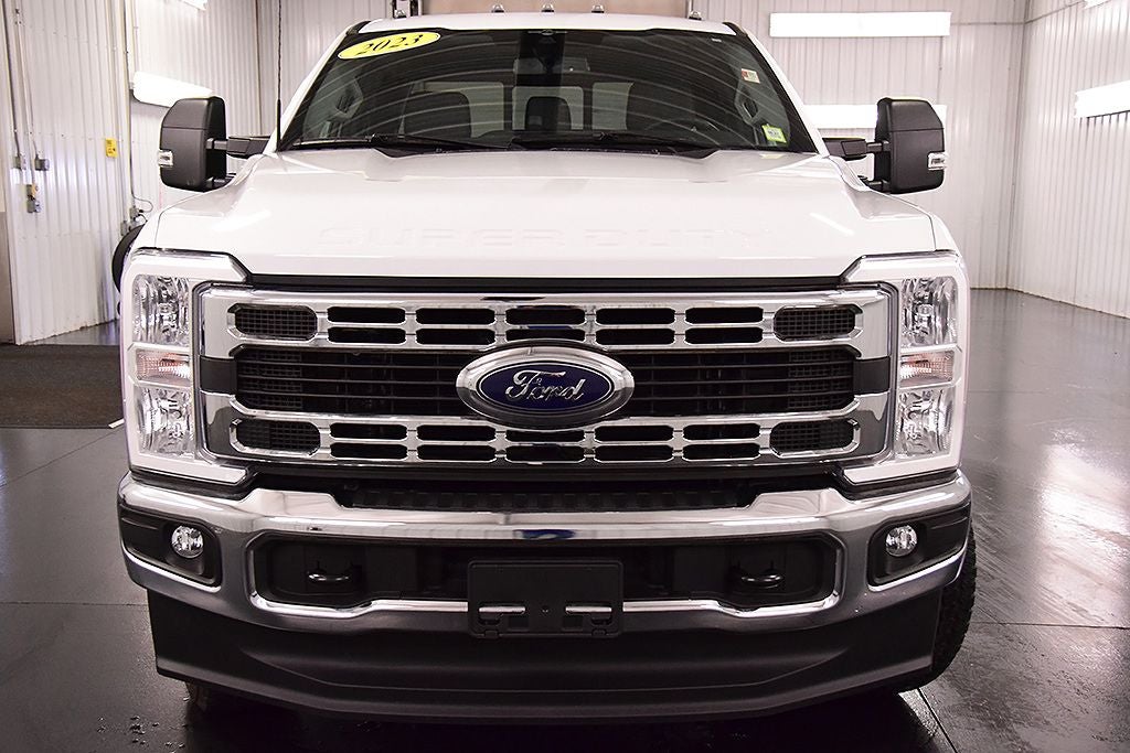 2023 Ford F-350SD XLT 8' Box