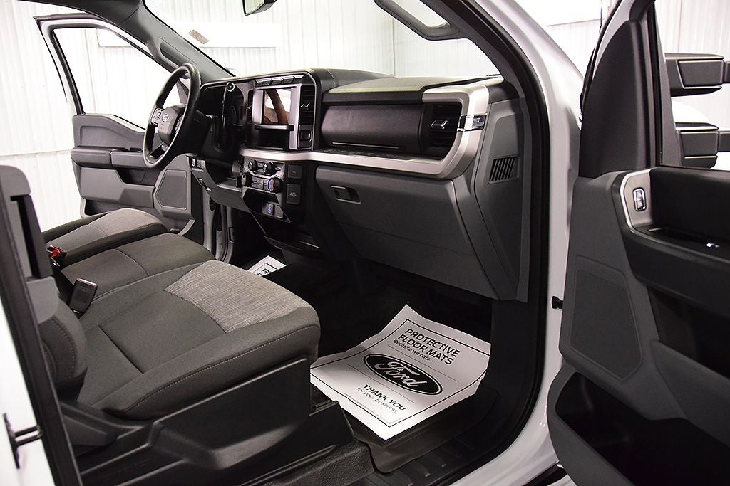2023 Ford F-350SD XLT 8' Box