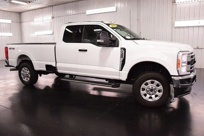 2023 Ford F-350SD XLT 8' Box