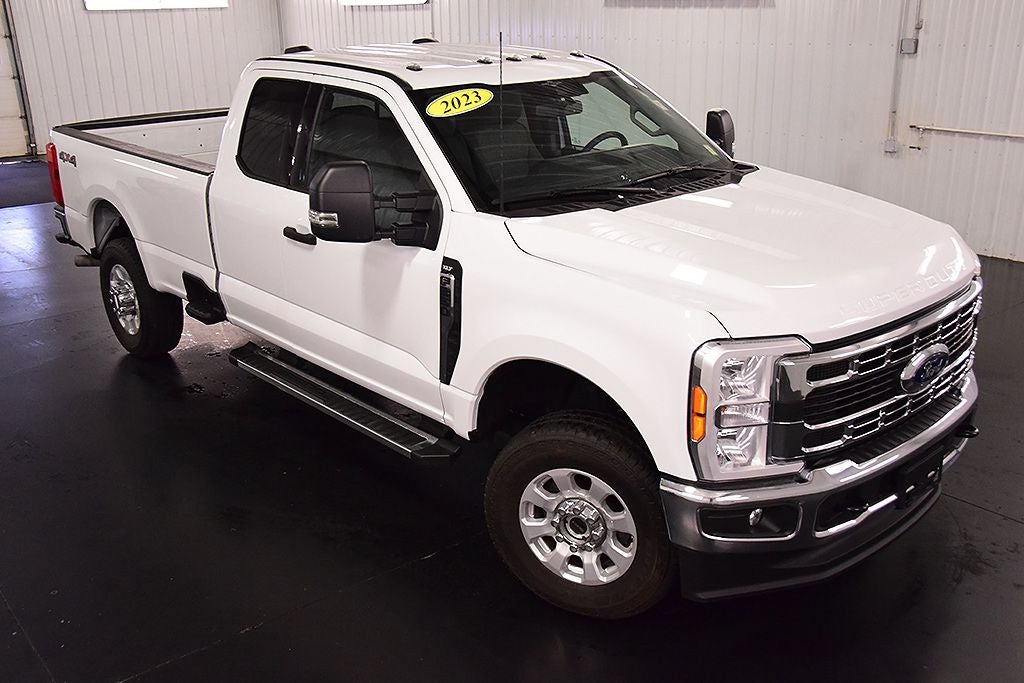 2023 Ford F-350SD XLT 8' Box