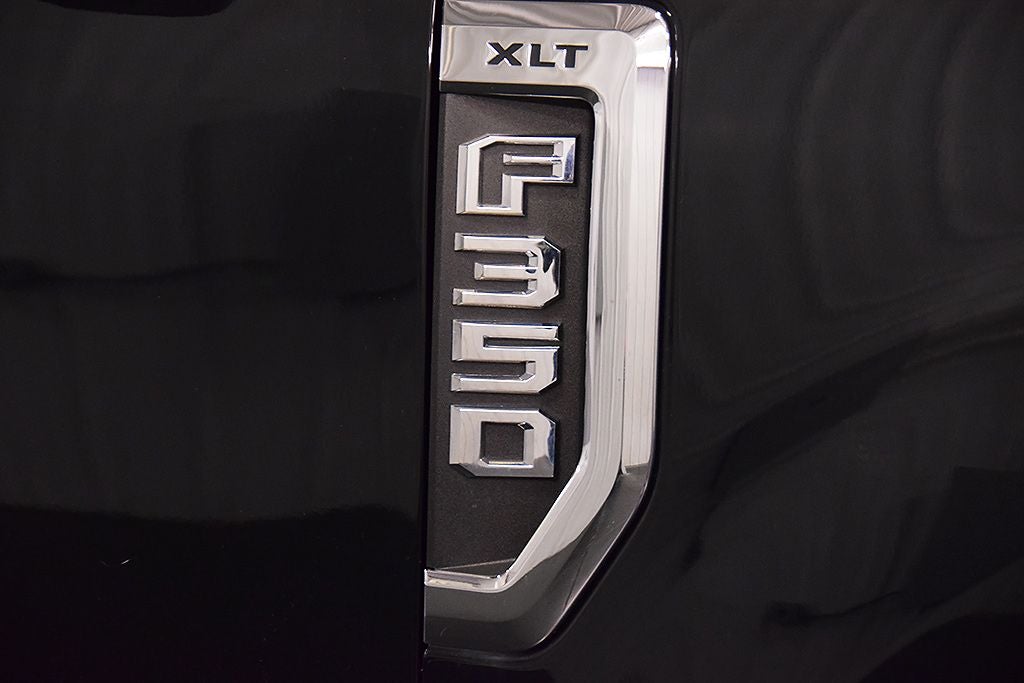 2022 Ford F-350SD XLT 8' Box