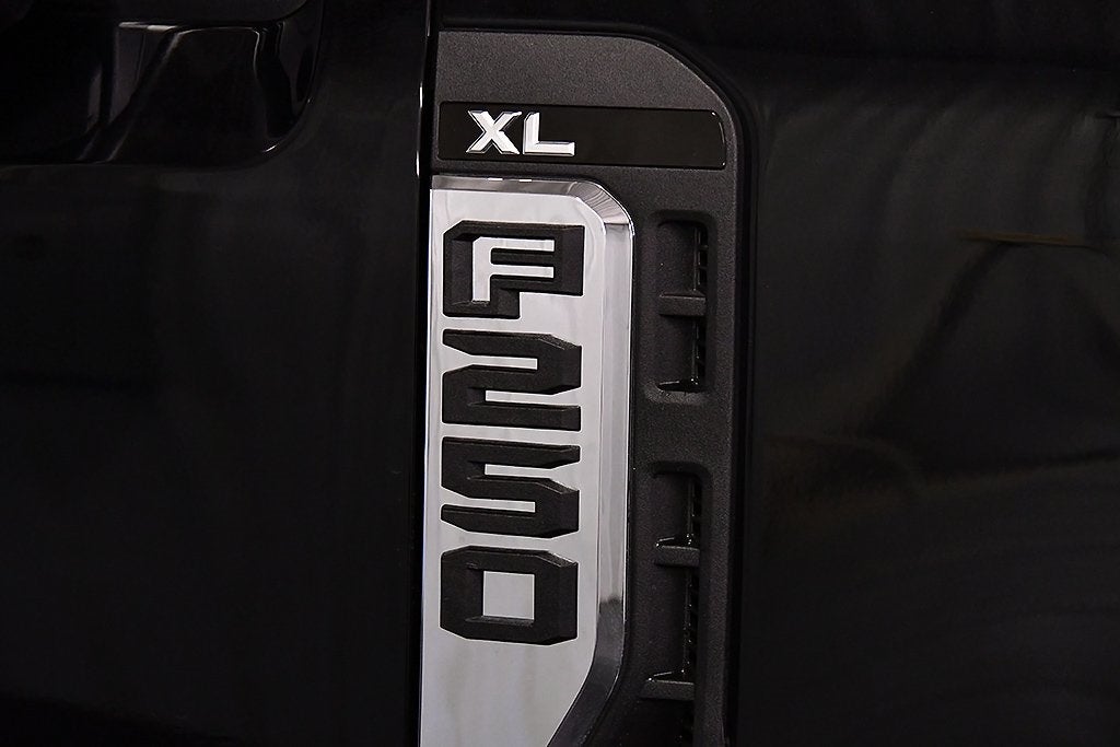 2026 Ford F-250SD XL 8' Box