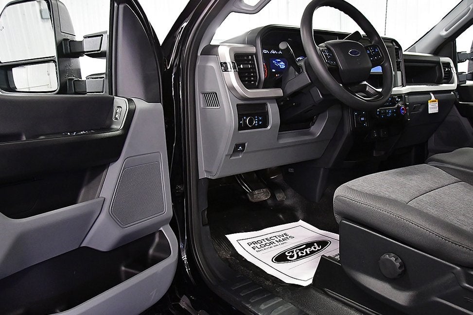 2026 Ford F-250SD XL 8' Box