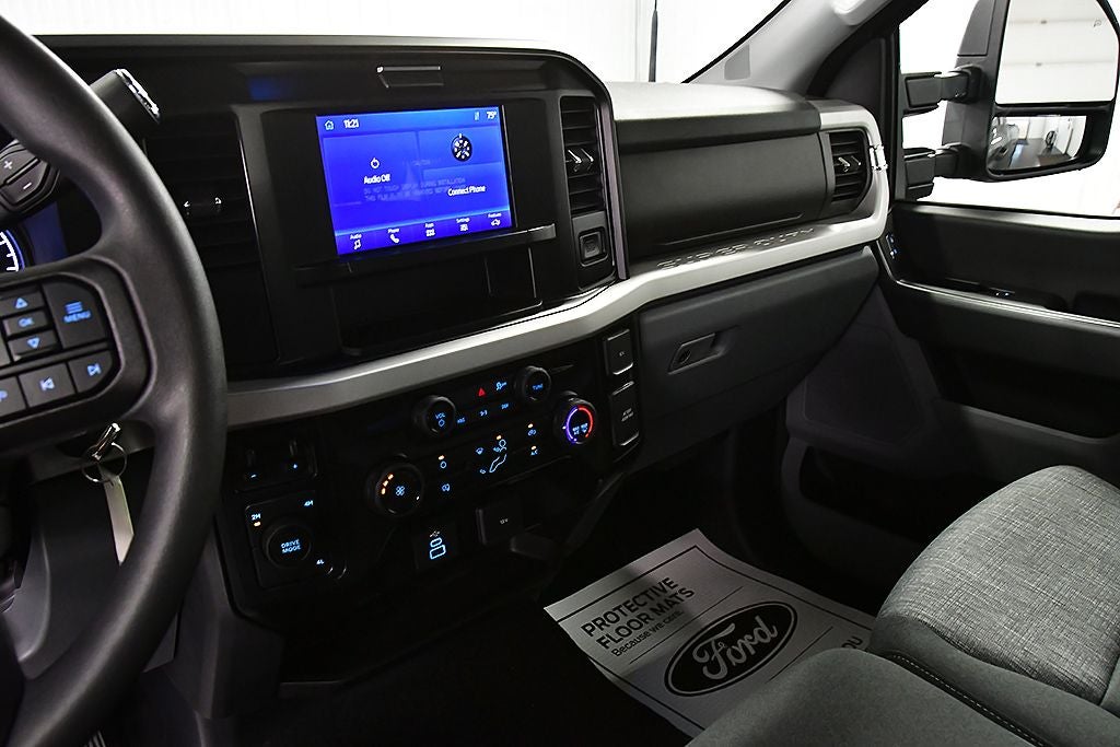 2026 Ford F-250SD XLT 8' Box
