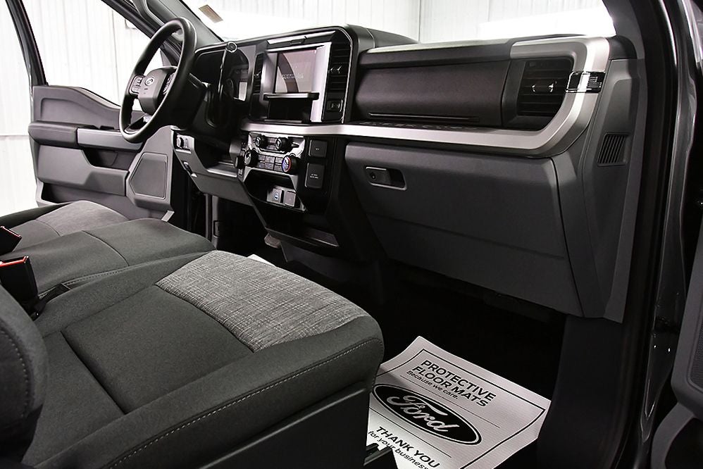 2026 Ford F-250SD XLT 8' Box