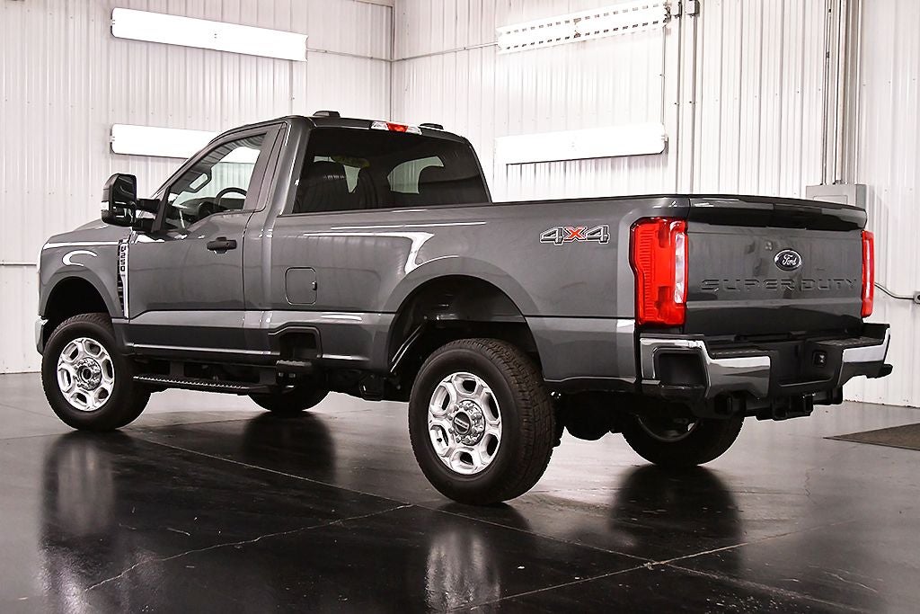 2026 Ford F-250SD XLT 8' Box