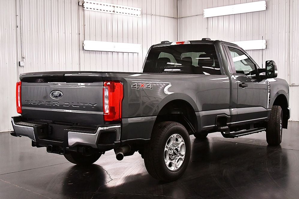 2026 Ford F-250SD XLT 8' Box