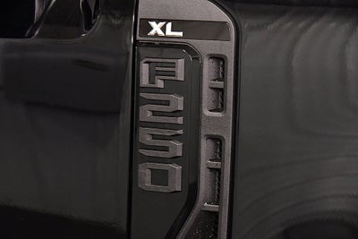 2027 Ford F-250SD XL 8' Box