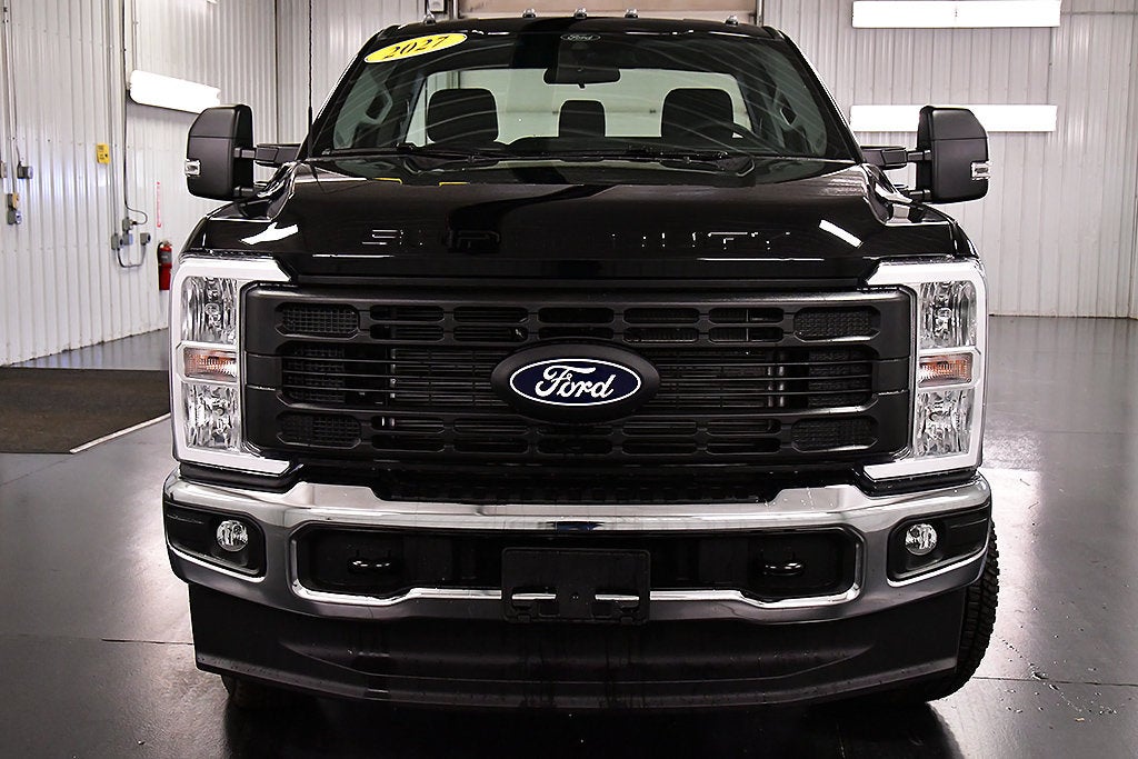 2027 Ford F-250SD XL 8' Box