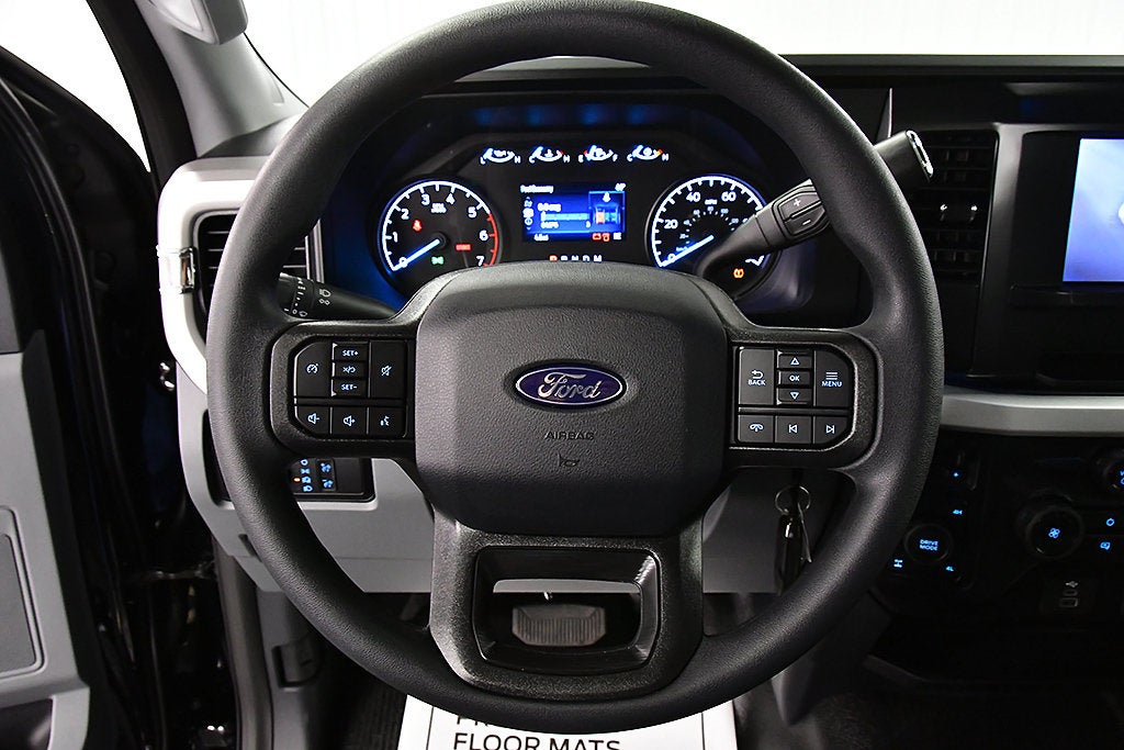 2027 Ford F-250SD XL 8' Box