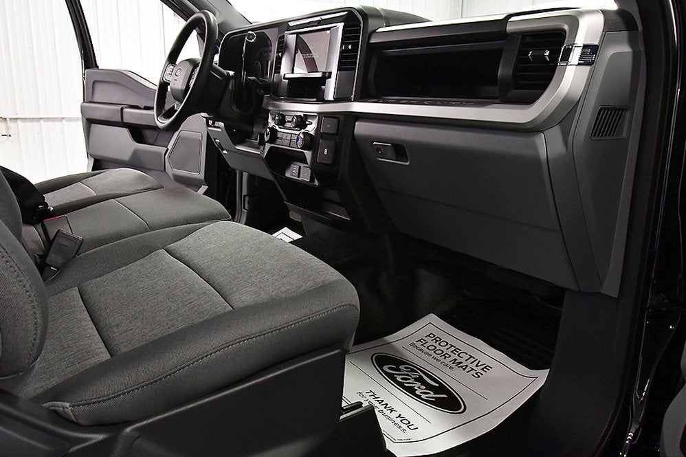 2027 Ford F-250SD XL 8' Box