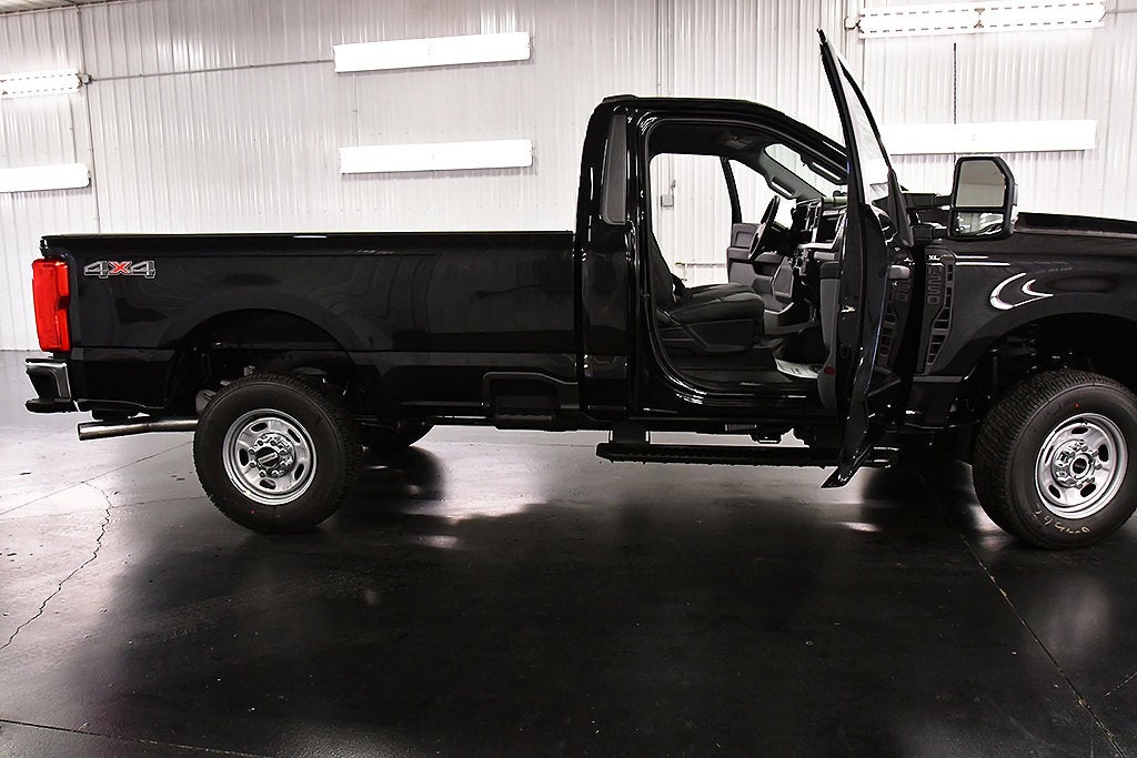 2027 Ford F-250SD XL 8' Box