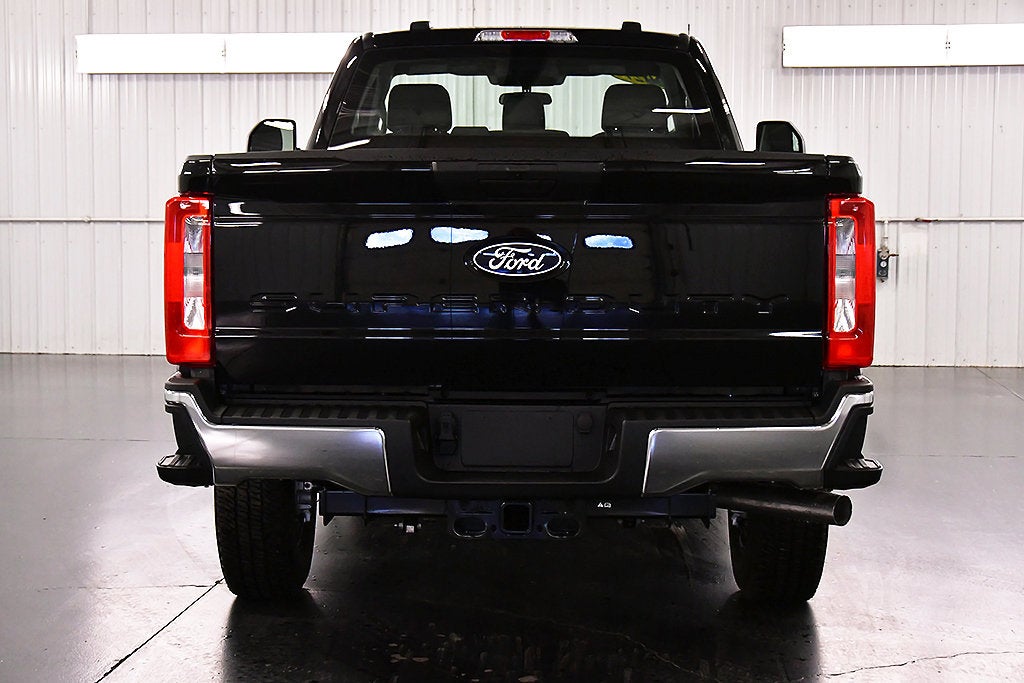 2027 Ford F-250SD XL 8' Box