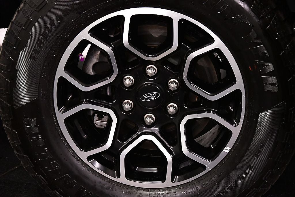 2023 Ford F-150 XL STX 5-1.2; Box