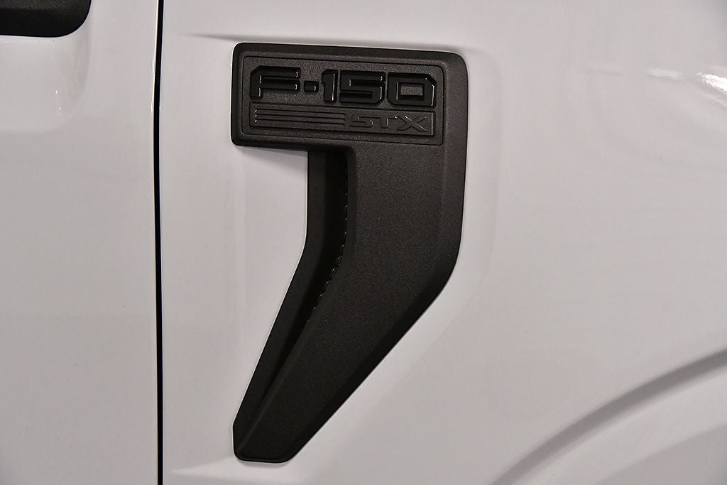 2023 Ford F-150 XL STX 5-1.2; Box
