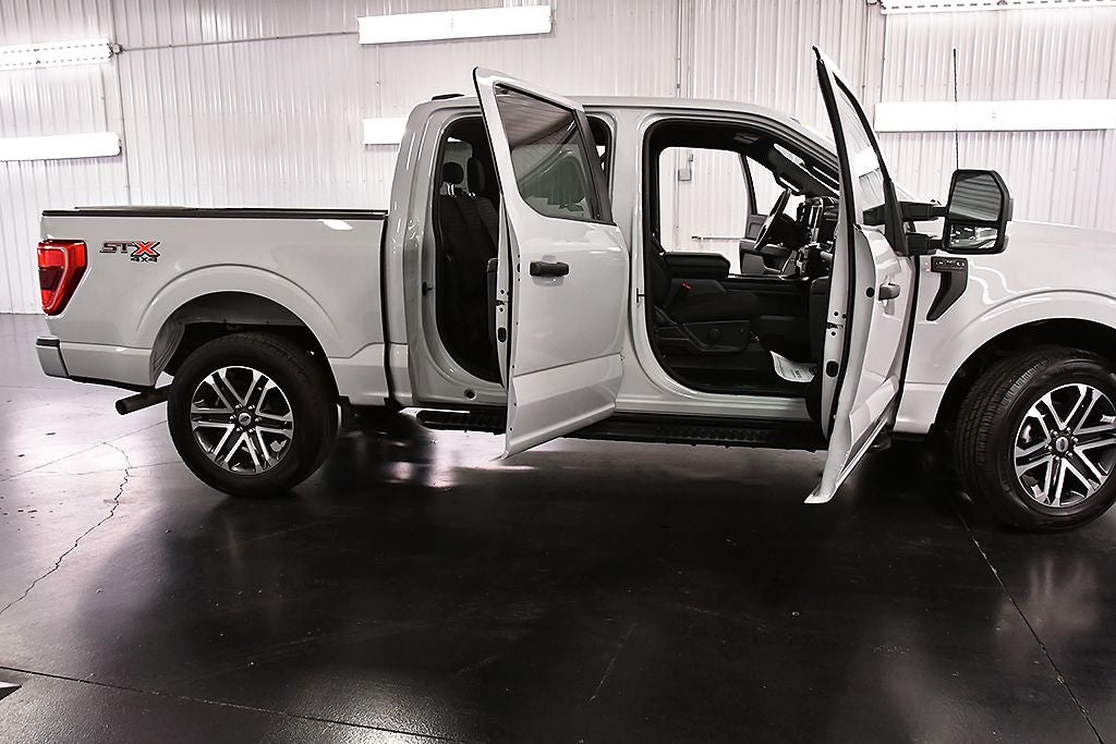 2023 Ford F-150 XL STX 5-1.2; Box