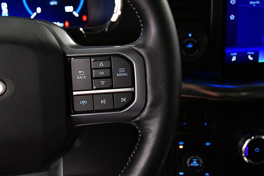 2023 Ford F-150 Lariat Sport 6-1/2' Box