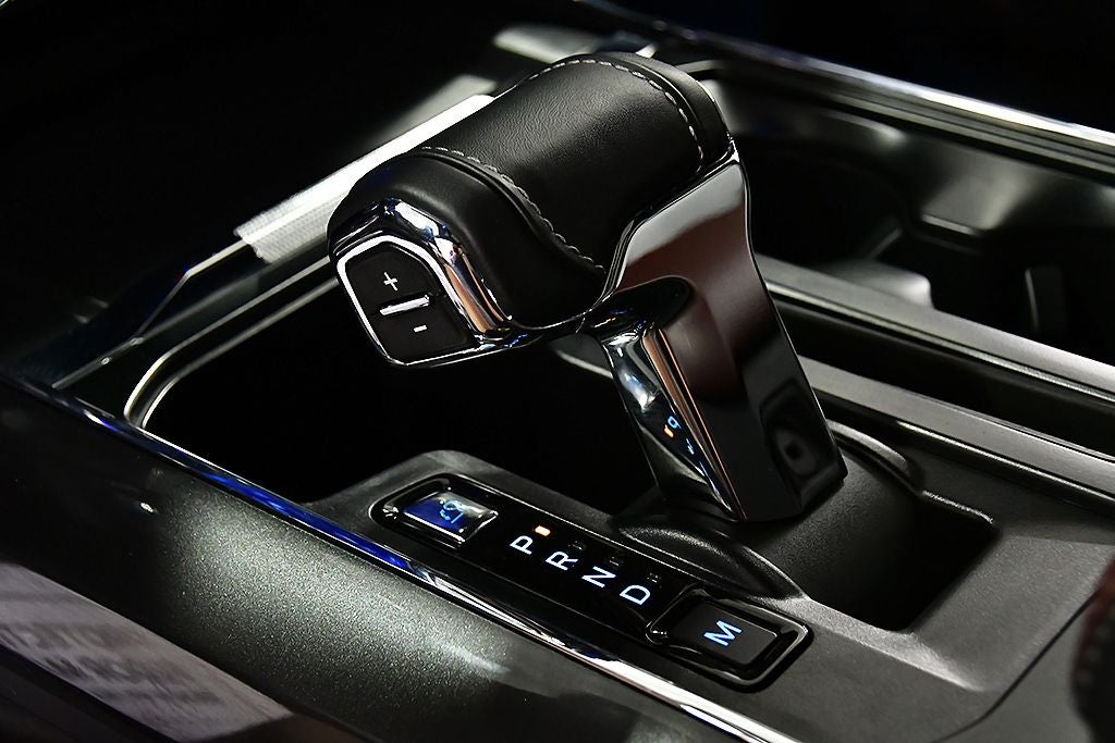 2023 Ford F-150 Lariat Sport 6-1/2' Box