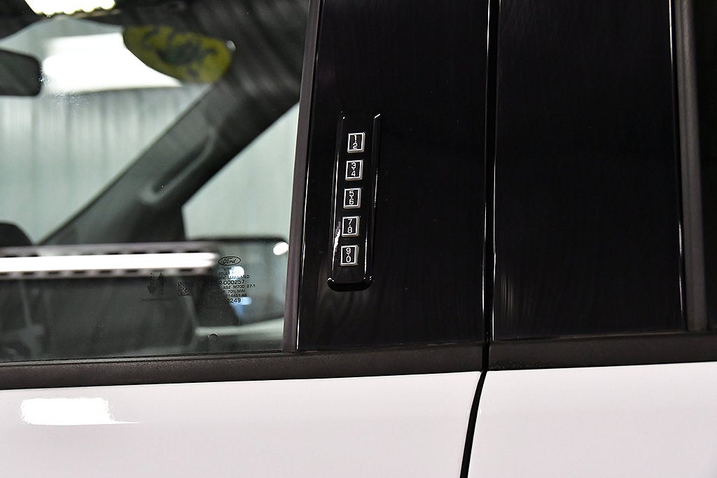 2023 Ford F-150 XLT 5-1/2' Box