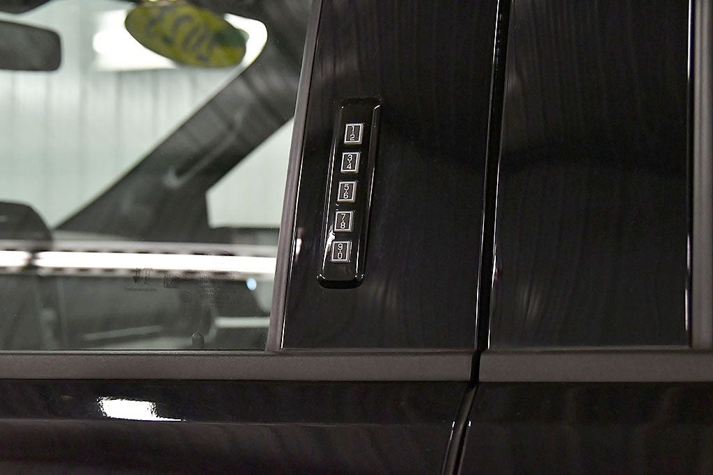 2023 Ford F-150 Lariat Sport 5-1/2' Box