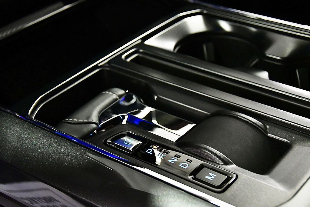 2023 Ford F-150 Lariat Sport 5-1/2' Box