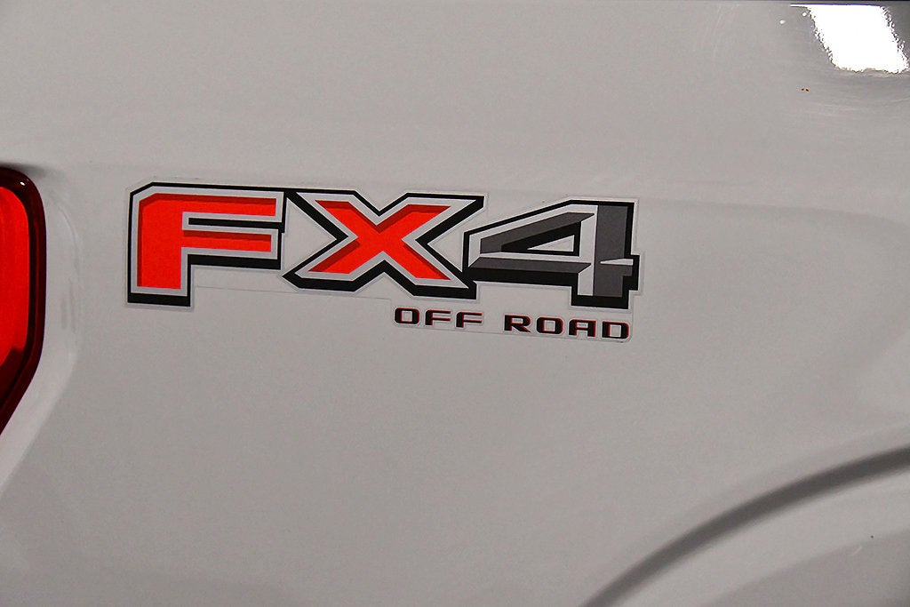 2023 Ford F-150 Lariat Sport 5-1/2' Box