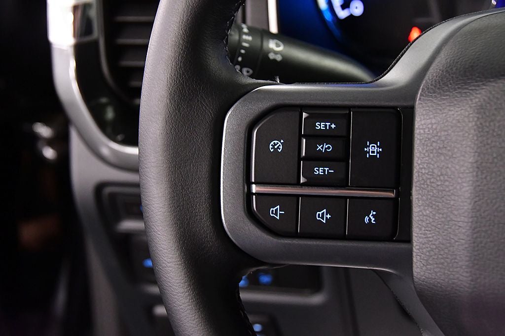 2023 Ford F-150 XLT Sport 5-1/2' Box