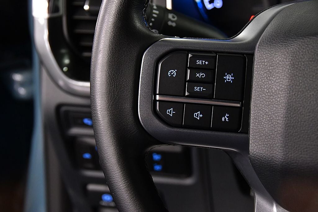 2023 Ford F-150 XLT Sport 5-1/2' Box