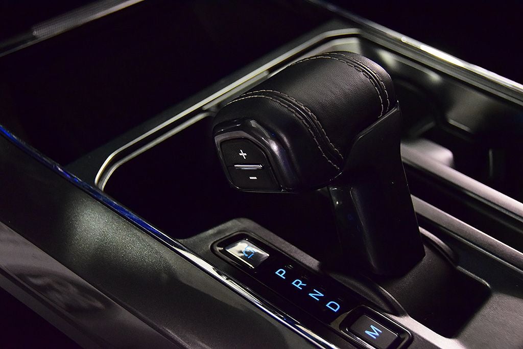 2023 Ford F-150 Lariat Sport 5-1/2' Box