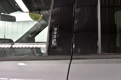 2023 Ford F-150 Lariat Sport 5-1/2' Box