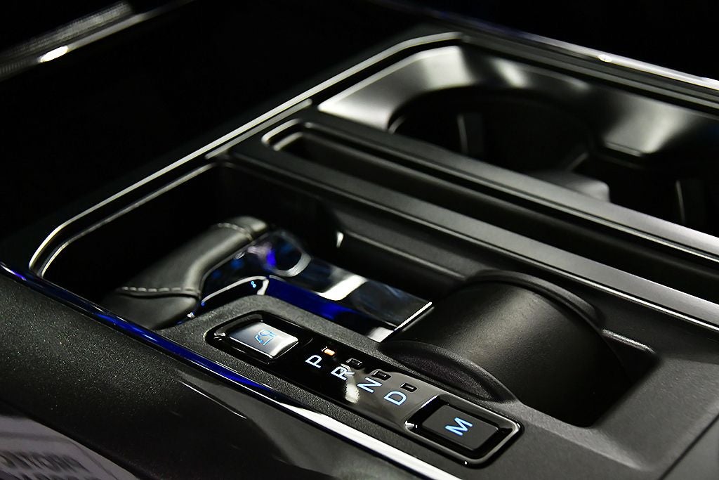 2023 Ford F-150 Lariat Sport 5-1/2' Box