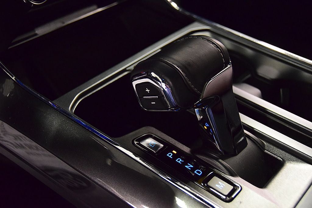 2022 Ford F-150 Lariat Sport 6-1/2' Box