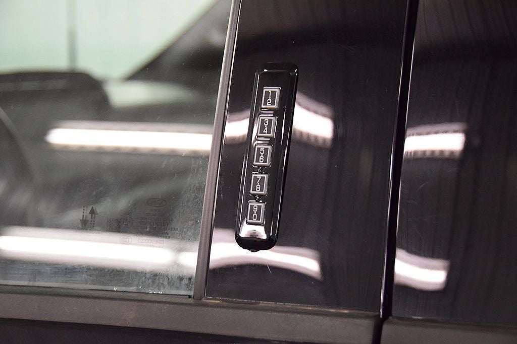 2023 Ford F-150 XLT Sport 5-1/2' Box