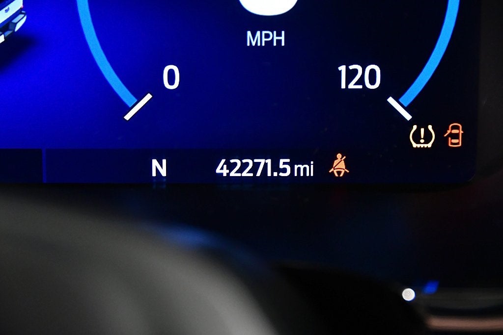 2022 Ford F-150 Lariat Sport 5-1/2' Box