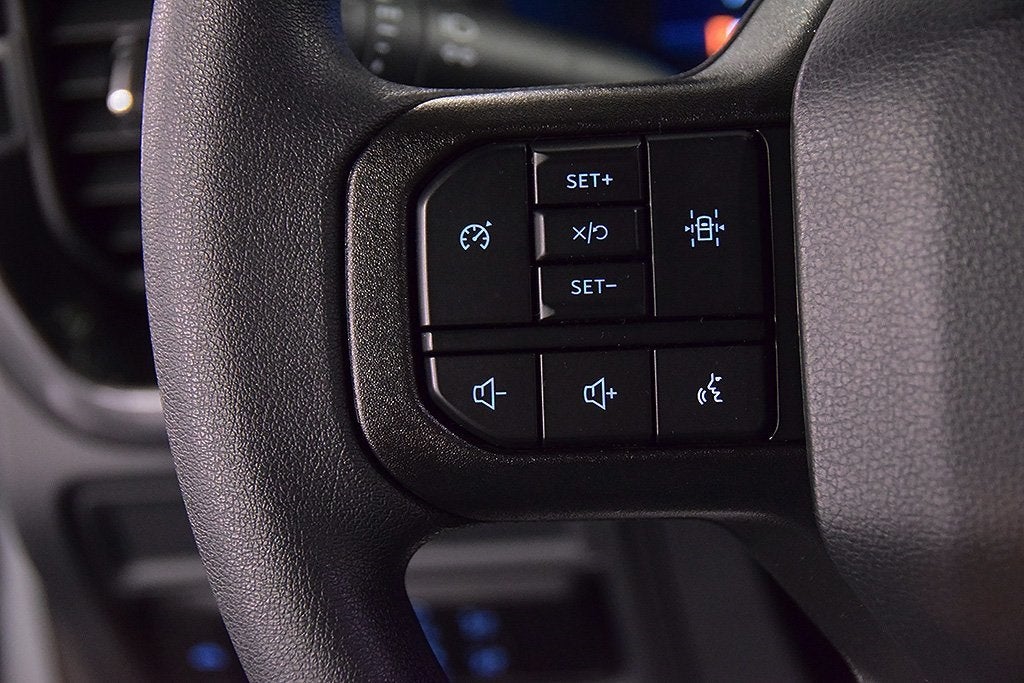 2025 Ford F-150 STX 5-1/2' Box