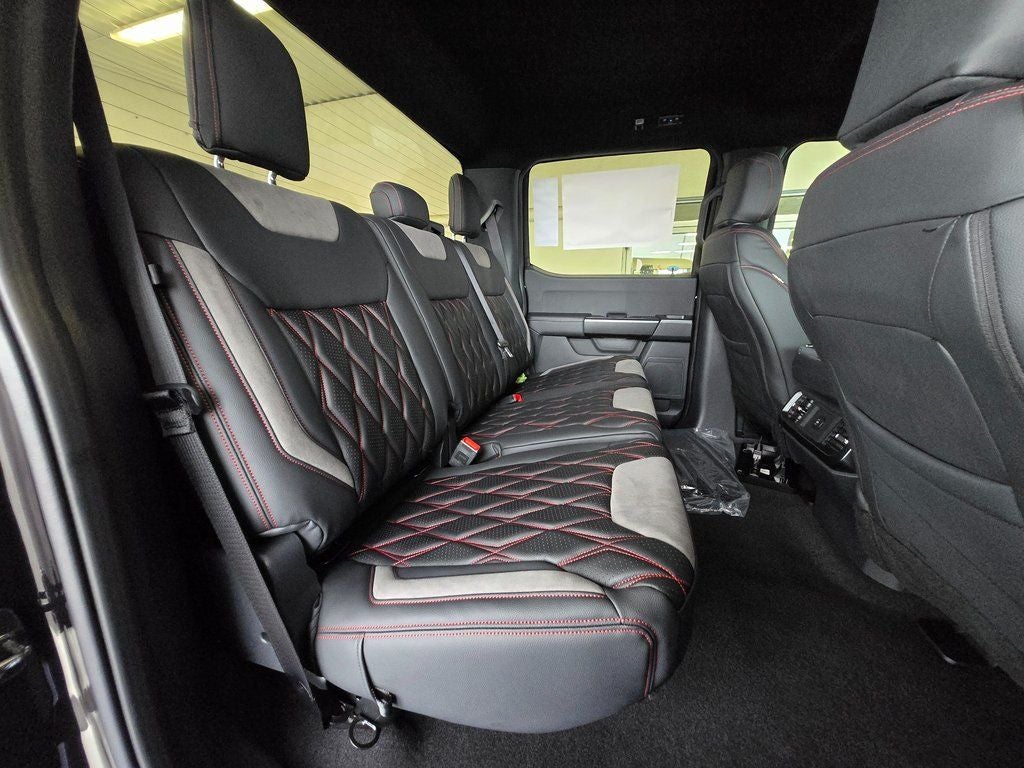 2025 Ford F-150 STX 5-1/2' Box