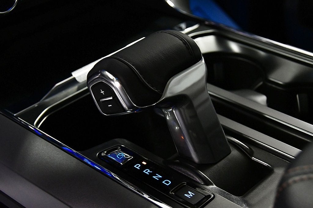 2025 Ford F-150 Lariat 5-1/2' Box